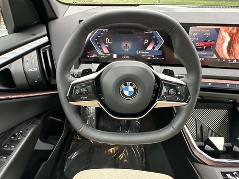 Certified 2025 BMW X3 xDrive30i w/ Convenience Package AWD/4WD image 23