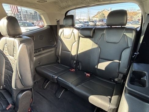 Used 2022 Kia Telluride SX w/ SX Prestige Package image 19