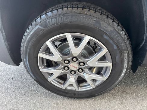Used 2020 GMC Acadia SLT w/ Driver Alert Package II AWD/4WD image 13