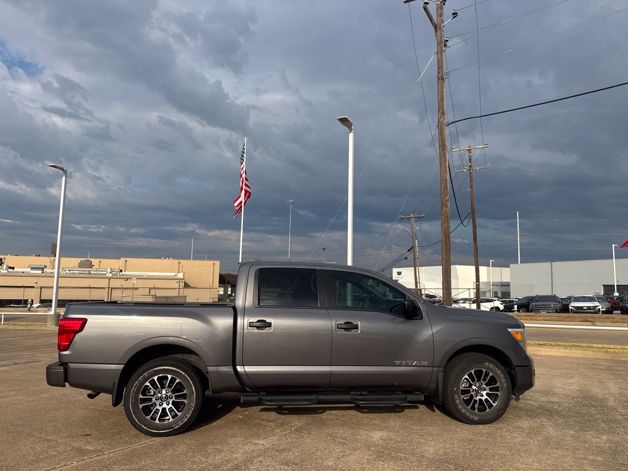 Certified 2022 Nissan Titan SV w/ Accessory Utility Package RWD image 28