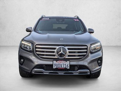 Used 2025 Mercedes-Benz GLB 250 GLB 250 image 2
