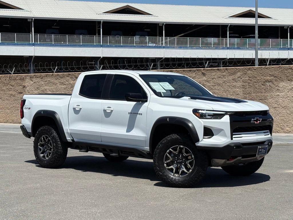 Used 2025 Chevrolet Colorado ZR2 AWD/4WD 360° Tour