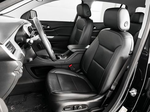 Used 2021 GMC Acadia SLT w/ Elevation Edition image 17