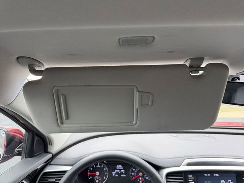 Used 2019 Kia Sorento FWD image 34