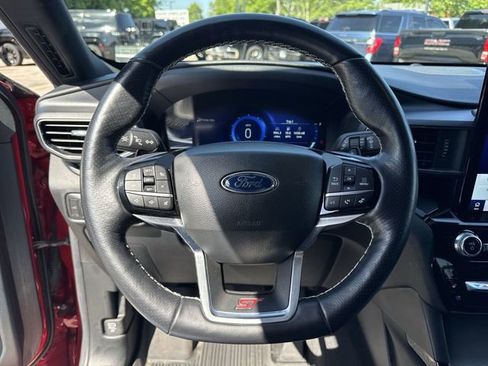 Used 2022 Ford Explorer ST w/ Equipment Group 401A AWD/4WD image 11