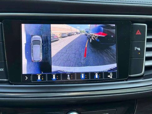 Used 2020 Buick Enclave Essence w/ Sound and Sites Package AWD/4WD image 34