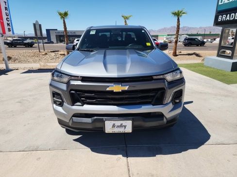 Used 2023 Chevrolet Colorado LT w/ LT Convenience Package image 9