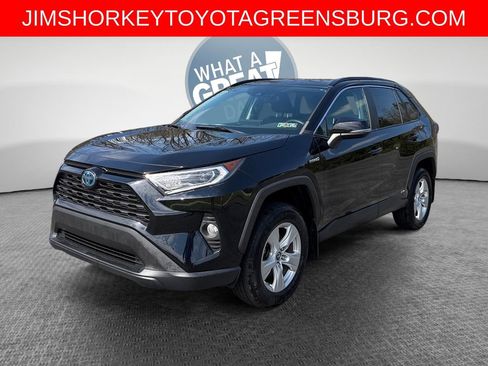 Used 2019 Toyota RAV4 XLE w/ Convenience Package image 8