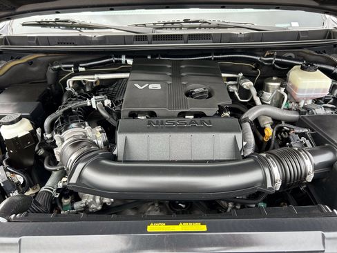 Used 2022 Nissan Frontier 2WD Crew Cab image 31