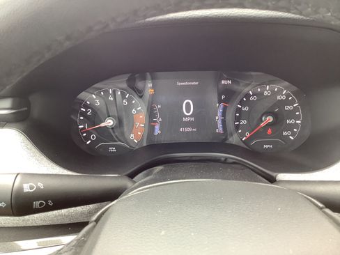 Used 2023 Jeep Compass Latitude w/ Convenience Group AWD/4WD image 13