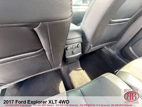 Used 2017 Ford Explorer XLT w/ Equipment Group 202A AWD/4WD image 14