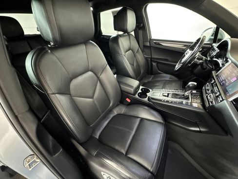 Used 2020 Porsche Macan AWD/4WD image 51