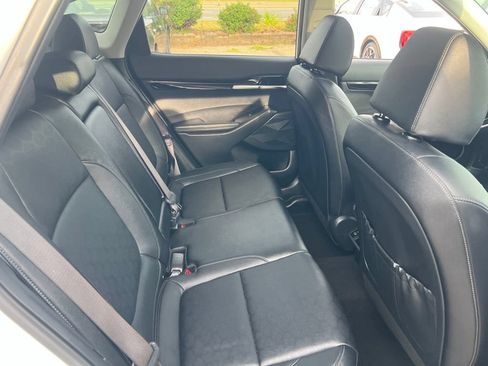 Certified 2025 Kia Seltos EX w/ EX Sunroof Package AWD/4WD image 17