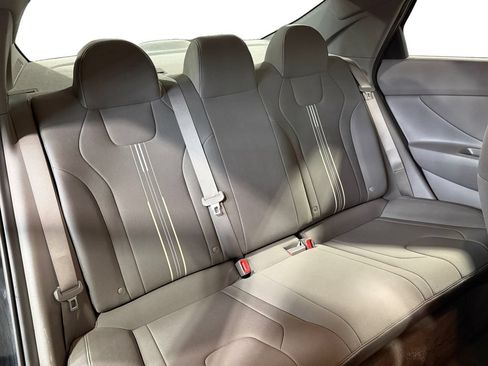 Used 2023 Hyundai Elantra SEL w/ Convenience Package FWD image 19