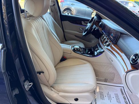 Used 2018 Mercedes-Benz E 400 4MATIC Wagon image 26