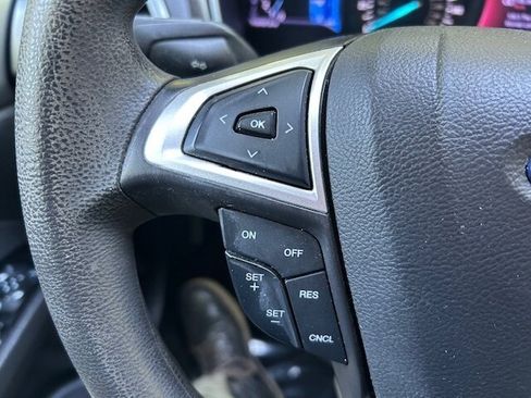 Used 2013 Ford Fusion SE FWD image 10