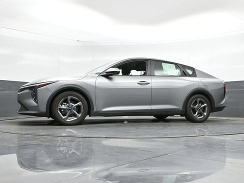 Used 2025 Kia K4 FWD image 42