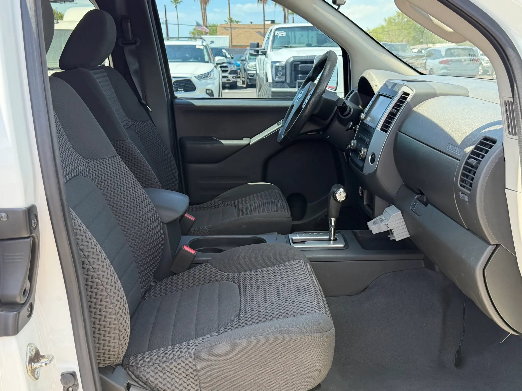 Used 2019 Nissan Frontier SV RWD image 11