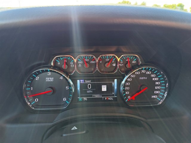 Used 2020 Chevrolet Suburban LT AWD/4WD image 30