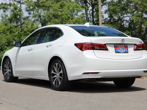 Used 2017 Acura TLX FWD image 5