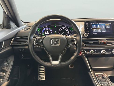 Used 2022 Honda Accord Sport image 12