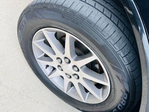 Used 2014 Buick Enclave Leather w/ LPO, Cargo Convenience Pkg AWD/4WD image 36