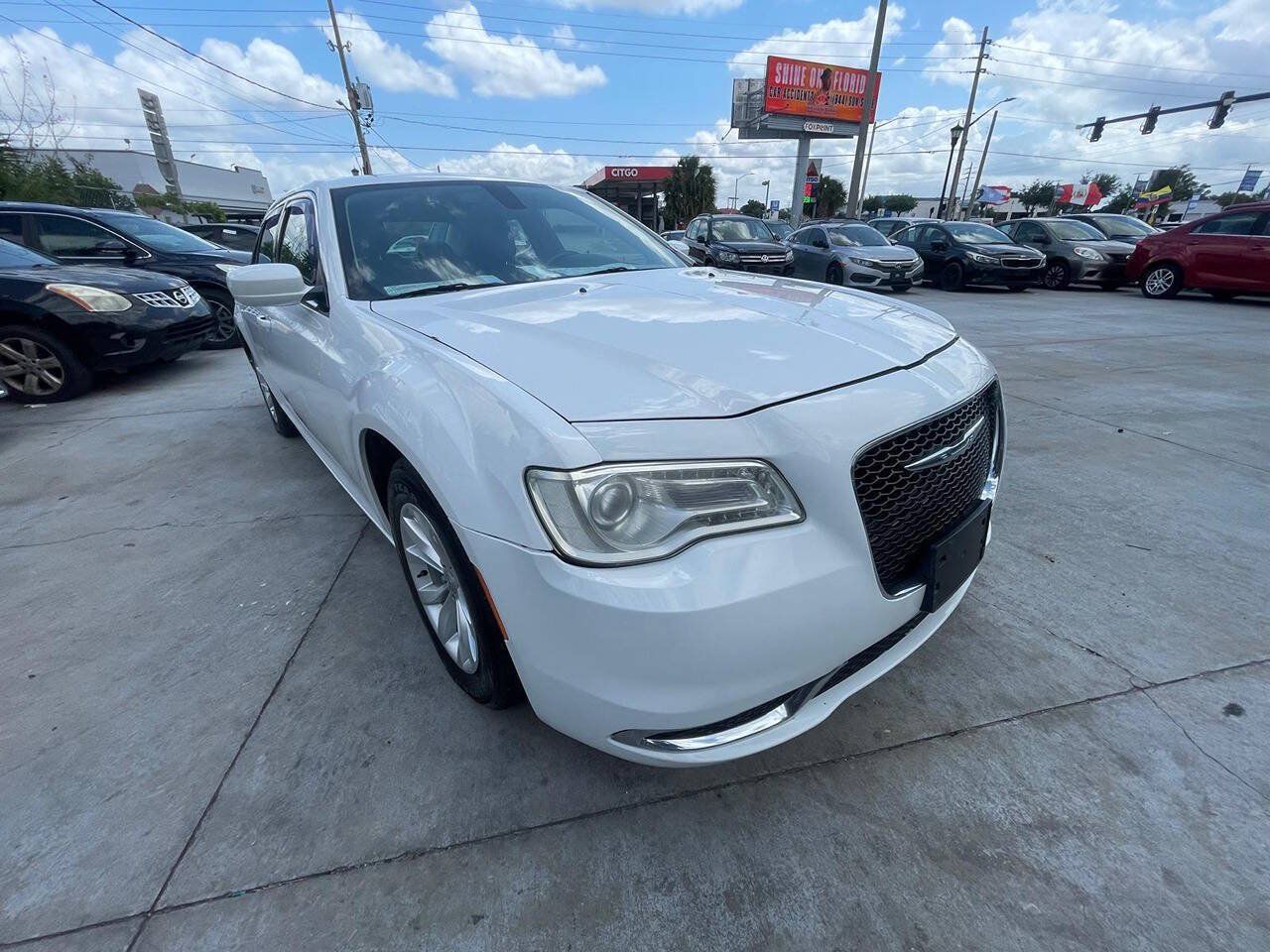 Used 2015 Chrysler 300 Limited RWD image 15
