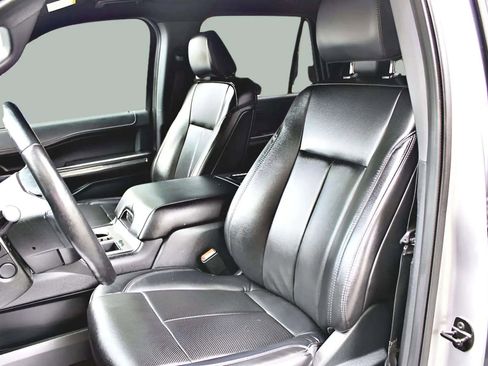 Used 2021 Ford Expedition XLT RWD image 20