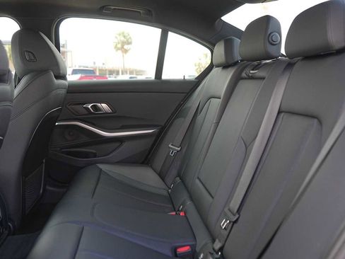 Used 2019 BMW 330i xDrive Sedan w/ Convenience Package AWD/4WD image 14