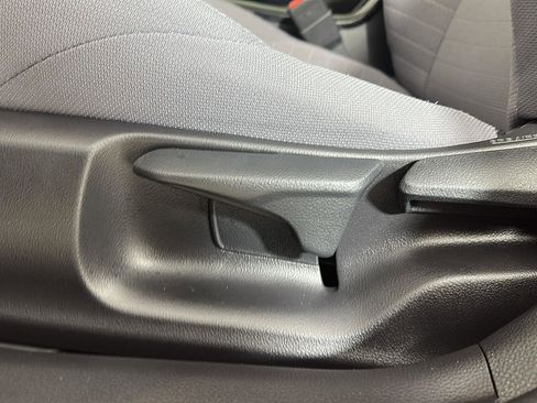Used 2020 Toyota Corolla SE FWD image 6