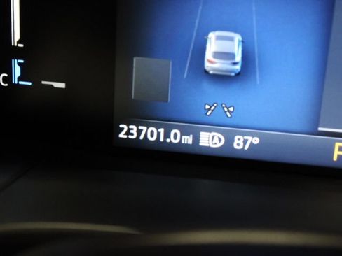 Used 2024 Ford Escape ST-Line w/ Tech Pack #1 AWD/4WD image 5
