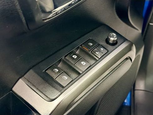 Used 2016 Toyota Tacoma TRD Sport image 18