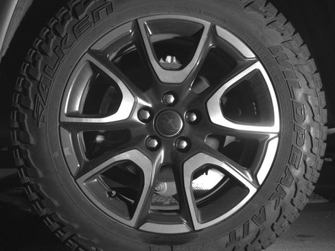 Used 2025 Jeep Compass Trailhawk AWD/4WD image 14