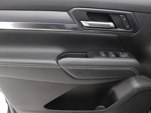 Used 2025 GMC Terrain Elevation AWD/4WD image 14