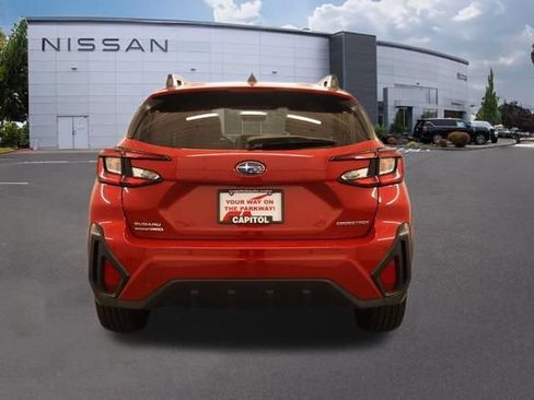 Used 2024 Subaru Crosstrek 2.5i Limited w/ Crosstrek Mirror Package AWD/4WD image 4