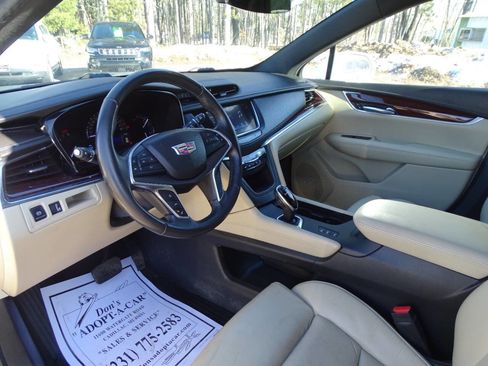 Used 2017 Cadillac XT5 Luxury image 13