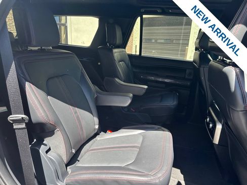 Used 2024 Ford Expedition Limited AWD/4WD image 11