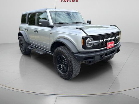 Used 2024 Ford Bronco Wildtrak AWD/4WD image 14