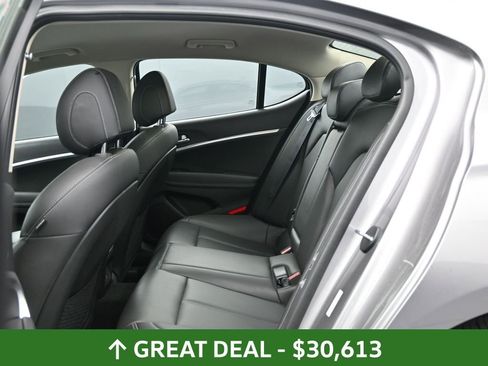 Used 2025 Genesis G70 2.5T AWD/4WD image 18