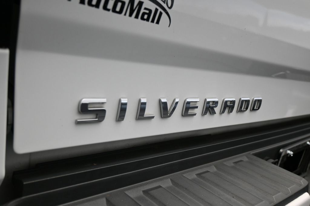 Used 2018 Chevrolet Silverado 2500 LTZ w/ Duramax Plus Package AWD/4WD image 38