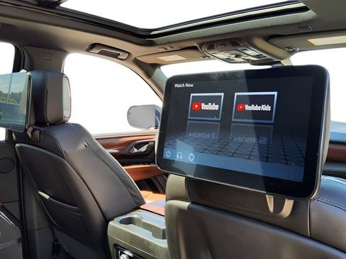 Used 2024 GMC Yukon Denali Ultimate AWD/4WD image 40