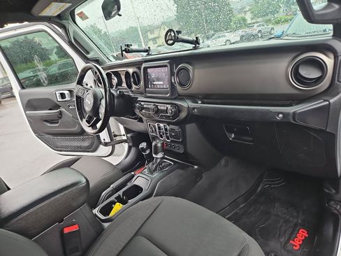 Used 2020 Jeep Gladiator Sport w/ Quick Order Package 24S AWD/4WD image 23