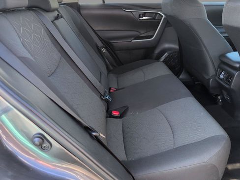 Used 2024 Toyota RAV4 XLE FWD image 36