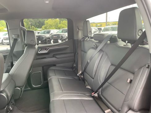 Used 2025 GMC Sierra 1500 SLT AWD/4WD image 19