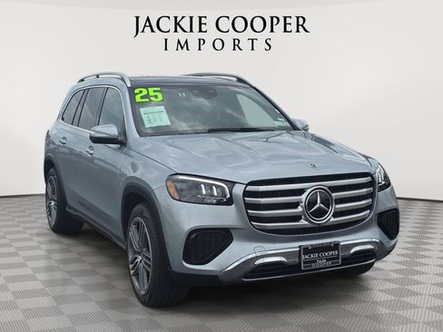 Certified 2025 Mercedes-Benz GLS 450 4MATIC image 3