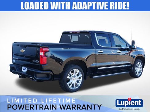 Used 2024 Chevrolet Silverado 1500 High Country w/ High Country Premium Package AWD/4WD image 3