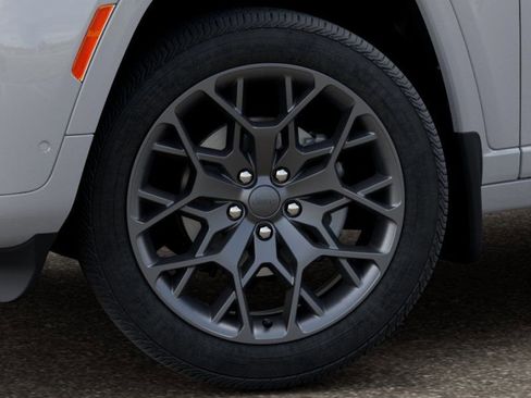 New 2026 Jeep Grand Cherokee Summit AWD/4WD image 8