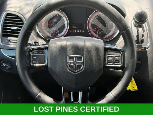 Used 2020 Dodge Grand Caravan SE FWD image 17