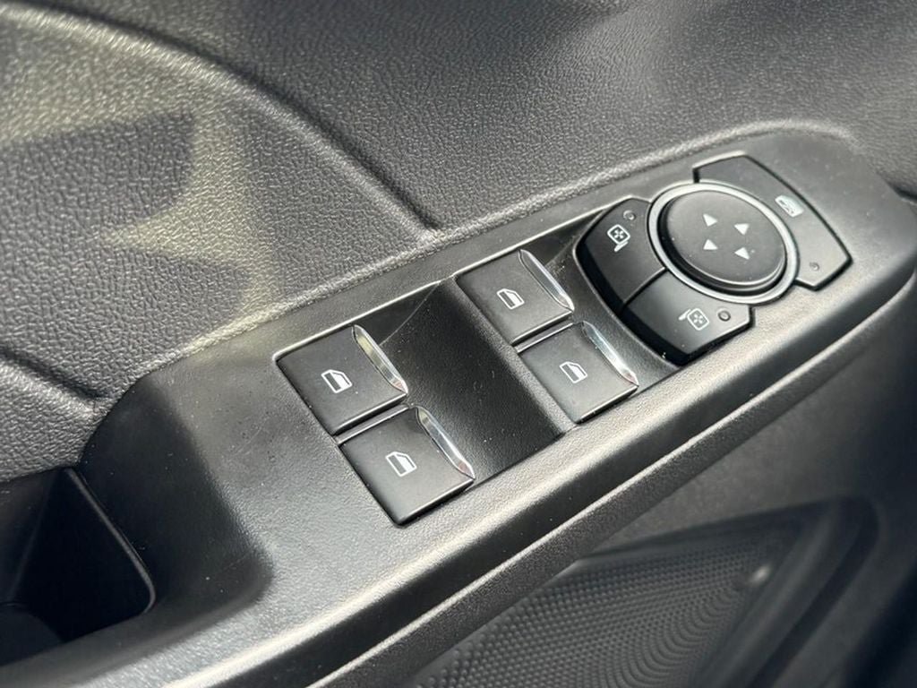 Used 2025 Ford Escape Platinum AWD/4WD image 25