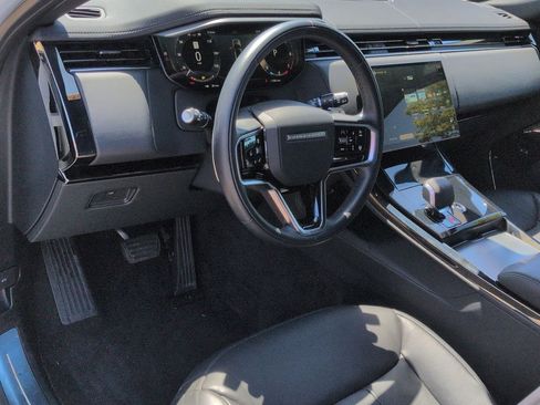 Certified 2025 Land Rover Range Rover Sport AWD/4WD image 9